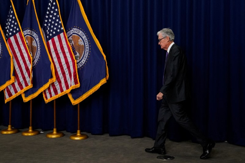 © Reuters. U.S. Federal Reserve Chair Jerome Powell arrives to a press conference following a two-day meeting of the Federal Open Market Committee on interest rate policy in Washington, U.S., March 20, 2024. REUTERS/Elizabeth Frantz/File Photo