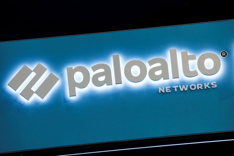 © Reuters. FILE PHOTO: A logo for Palo Alto Networks is seen during the KubeCon + CloudNativeCon Europe hosted by the Cloud Native Computing Foundation (CNCF) in Paris, France, March 20, 2024. REUTERS/Benoit Tessier/File Photo