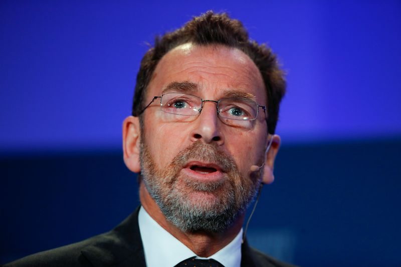 © Reuters. ẢNH TẬP TIN: Edgar Bronfman Jr., Chủ tịch Endeavor Global, phát biểu tại Hội nghị toàn cầu thường niên lần thứ 22 của Viện Milken tại Beverly Hills, California, Hoa Kỳ, ngày 30 tháng 4 năm 2019. REUTERS/Mike Blake/Ảnh tập tin