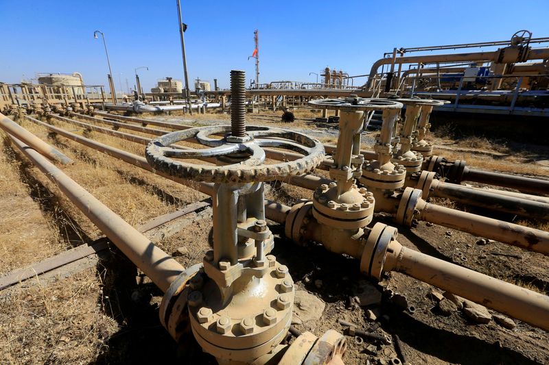 &copy; Reuters. FILE PHOTO: An oil field is seen in Dibis area on the outskirts of Kirkuk, Iraq October 17, 2017. REUTERS/Alaa Al-Marjani/File Photo