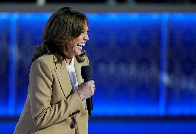 &copy; Reuters. Democratic presidential candidate and U.S. Vice President Kamala Harris speaks on stage during Day 1 of the Democratic National Convention (DNC) at the United Center, in Chicago, Illinois, U.S., August 19, 2024. REUTERS/Cheney Orr