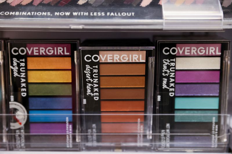 © Reuters. FILE PHOTO: Covergirl makeup, owned by Coty Inc., is seen for sale in Manhattan, New York City, U.S., February 7, 2022. REUTERS/Andrew Kelly/File Photo