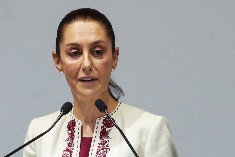 © Reuters. FILE PHOTO: Mexico's President-elect Claudia Sheinbaum speaks during an event with her cabinet members and supporters, after receiving the certificate confirming her victory in the presidential election, at Teatro Metropolitan in Mexico City, Mexico August 15, 2024. REUTERS/Henry Romero/File Photo