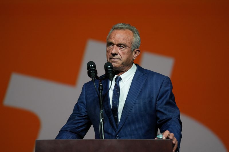 © Reuters. FILE PHOTO: Independent U.S. presidential candidate Robert F. Kennedy Jr speaks at Bitcoin 2024 in Nashville, Tennessee, U.S. July 26, 2024.  REUTERS/Kevin Wurm/File Photo