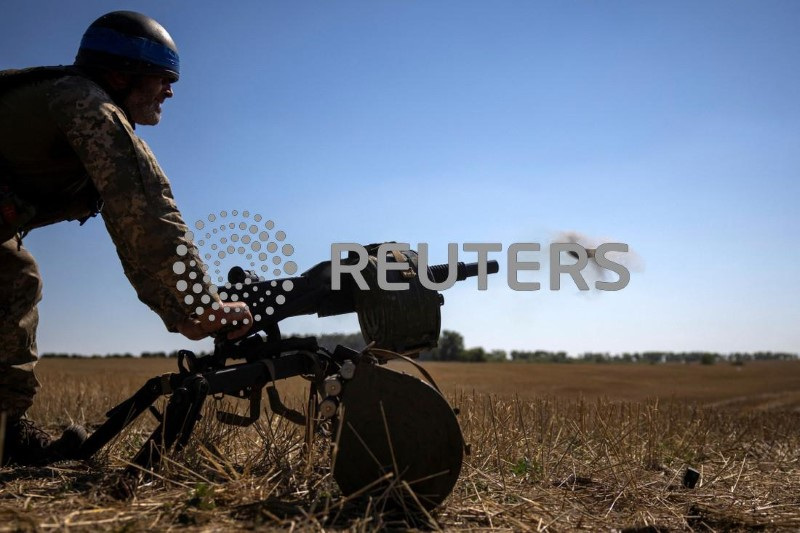 &copy; Reuters. Soldado da Ucrânia dispara lançador de granadas durante exercício na região de Sumy, perto da fronteira com a Rússia, em meio ao ataque da Rússia à Ucrânian17/08/2024nREUTERS/Thomas Peter