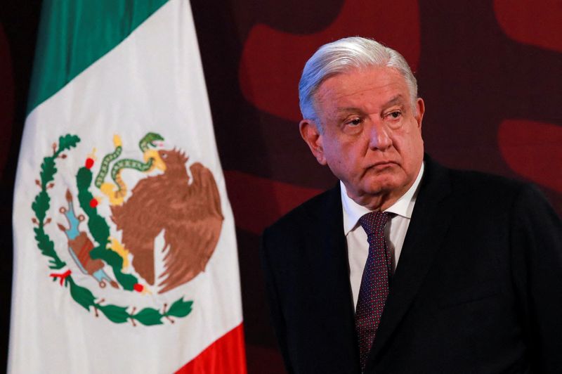 &copy; Reuters. FILE PHOTO: Mexico's President Andres Manuel Lopez Obrador looks on, as Mexico's Security Minister Rosa Icela Rodriguez (not pictured) informs of the detention of drug traffickers Joaquin Guzman Lopez, El Chapo Guzman's son, and Ismael "El Mayo" Zambada, 