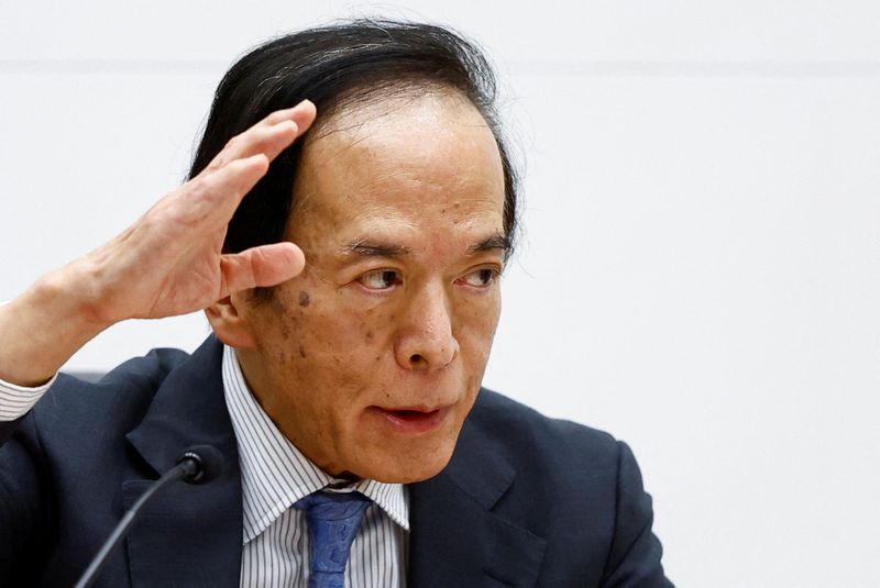 © Reuters. FILE PHOTO: Bank of Japan Governor Kazuo Ueda attends a press conference after its policy meeting in Tokyo, Japan July 31, 2024. REUTERS/Issei Kato/File Photo