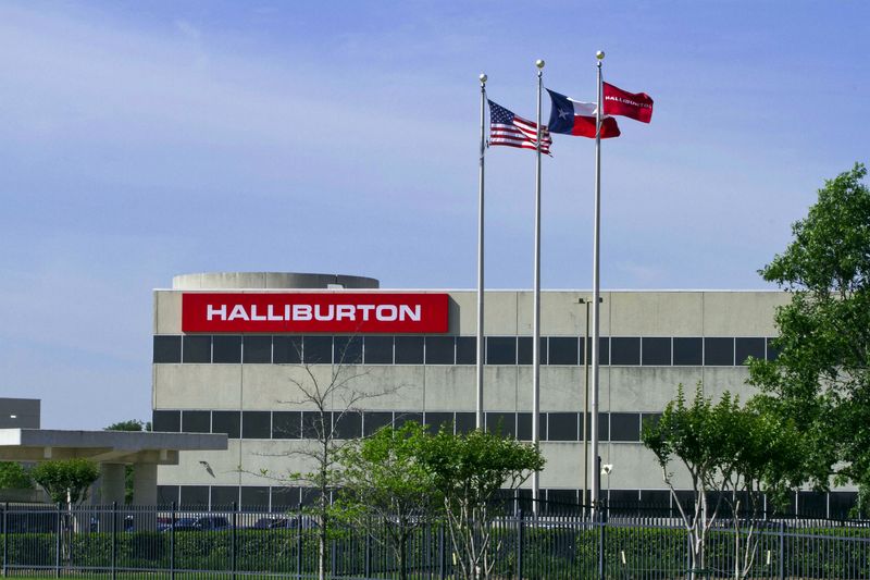 &copy; Reuters. FILE PHOTO: The company logo of Halliburton oilfield services corporate offices is seen in Houston, Texas April 6, 2012. REUTERS/Richard Carson/File Photo