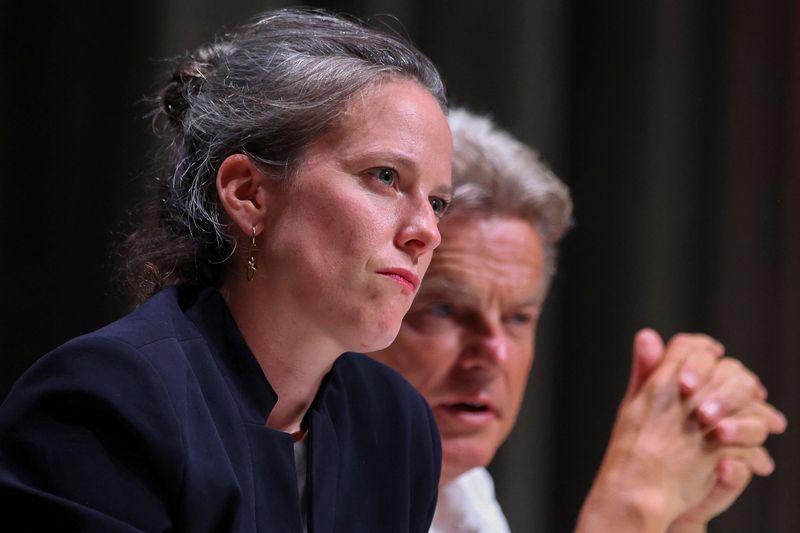 © Reuters. Nouveau Front Populaire (NFP) candidate to be named prime minister Lucie Castets and Fabien Roussel, the French Communist Party National Secretary, attend the communist party summer university meeting in Montpellier, France, August 23,2024. REUTERS/Manon Cruz