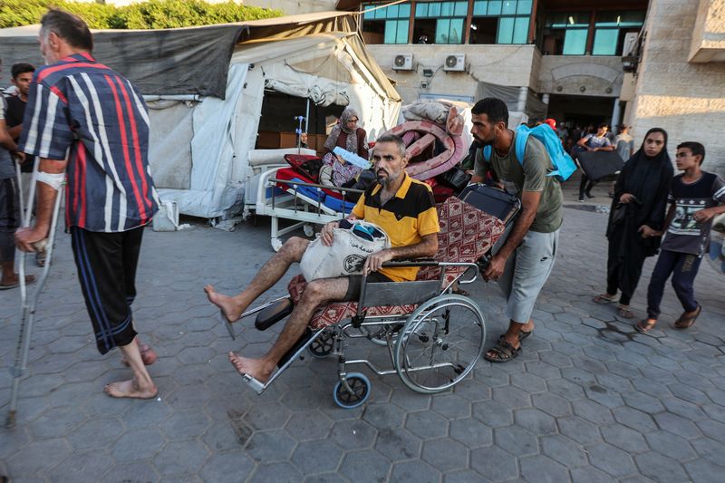 © Reuters. Al-Aqsa Martyrs hospital, Deir Al-Balah, August 25, 2024. REUTERS/Ramadan Abed