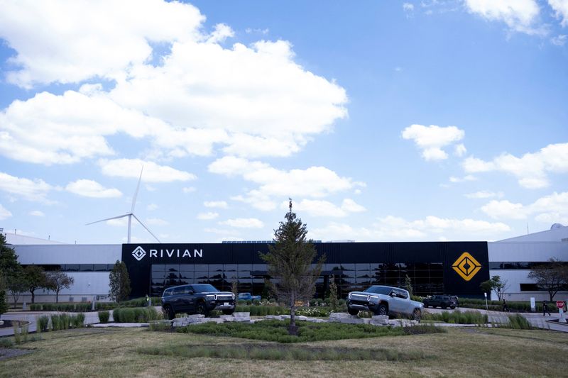 © Reuters. FILE PHOTO: A general view shows a production facility of electric car maker Rivian in Normal, Illinois, U.S., June 21, 2024. REUTERS/Joel Angel Juarez/File Photo