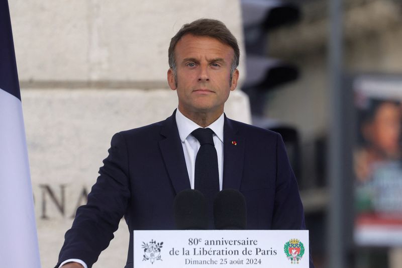 &copy; Reuters. FILE PHOTO: French President Emmanuel Macron delivers a speech during a ceremony commemorating the 80th anniversary of the Liberation of Paris next to the Denfert Rochereau Square in Paris, France, August 25, 2024. Teresa Suarez/Pool via REUTERS/File Phot