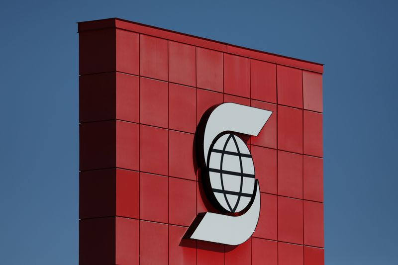 &copy; Reuters. FILE PHOTO: The Bank of Nova Scotia (Scotiabank) logo is seen outside of a branch in Ottawa, Ontario, Canada, February 14, 2019. REUTERS/Chris Wattie/File Photo