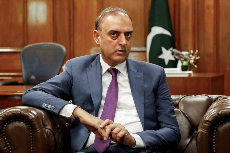 &copy; Reuters. FILe PHOTO: Jameel Ahmad, Governor of the State Bank of Pakistan (SBP), takes a question during an interview with Reuters in Karachi, Pakistan August 27, 2024. REUTERS/Akhtar Soomro/File Photo