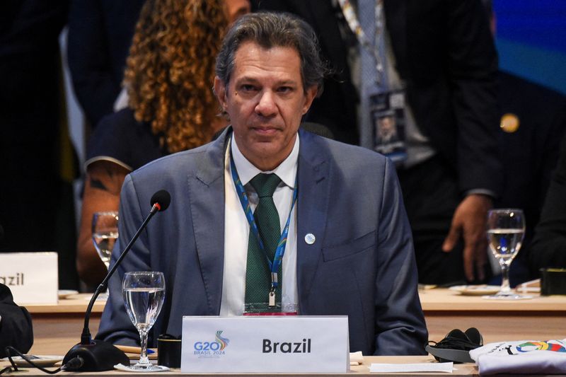 &copy; Reuters. FILE PHOTO: Brazil's Finance Minister Fernando Haddad attends a task force meeting of the Global Alliance against Hunger and Poverty in Rio de Janeiro, Brazil, July 24, 2024. REUTERS/Tita Barros/File Photo