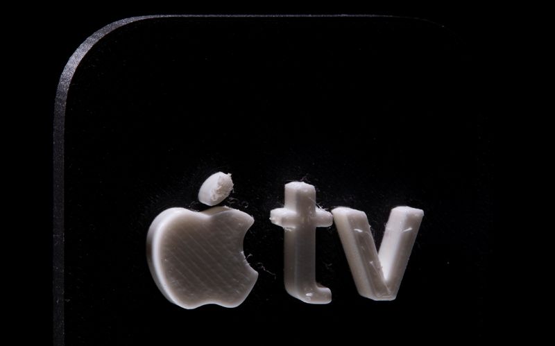 © Reuters. A 3D printed Apple TV logo is seen in this illustration picture taken May 4, 2021. REUTERS/Dado Ruvic/Illustration/File Photo