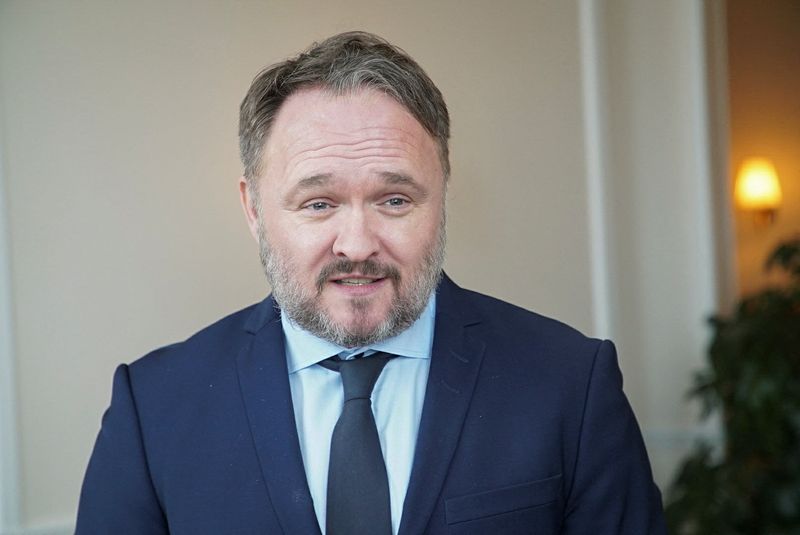 &copy; Reuters. FILE PHOTO: Denmark's Global Climate Policy Minister, Dan Jorgensen, talks to the press on the sidelines of the Copenhagen Climate Ministerial, Helsingor, Denmark March 21, 2024. REUTERS/Ali Withers/File Photo