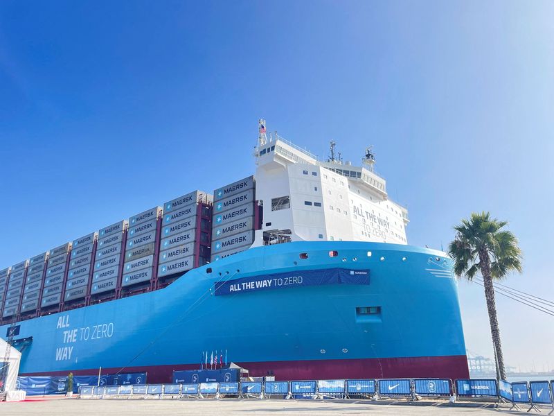 &copy; Reuters. FILE PHOTO: The Alette Maersk, a green methanol-powered ship, is seen docket at the Port of Los Angeles, in Los Angeles, California, U.S., August 27, 2024. REUTERS/Lisa Baertlein/File Photo