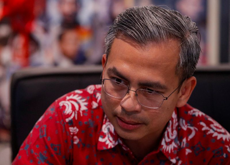 &copy; Reuters. FILE PHOTO: Malaysia Communications Minister Fahmi Fadzil speaks during an interview at Kuala Lumpur, Malaysia July 28, 2023. REUTERS/Hasnoor Hussain/File Photo