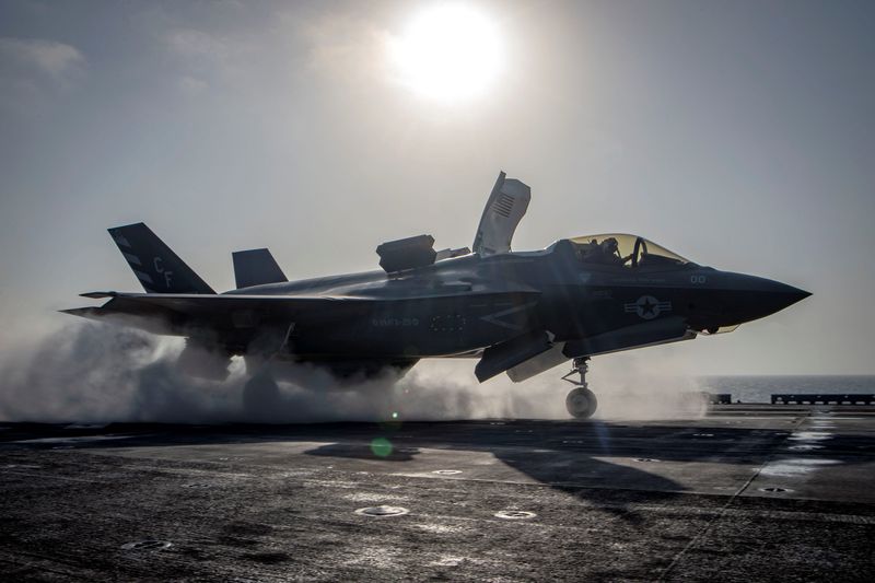 &copy; Reuters. FILE PHOTO: A F-35B Lightning II aircraft from the Marine Fighter Attack Squadron 211 launches from the deck aboard the amphibious assault ship USS Essex as part of the F-35B's first combat strike, against a Taliban target in Afghanistan, September 27, 20