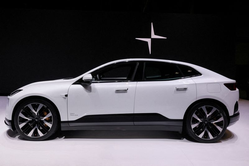 &copy; Reuters. FILE PHOTO: The Polestar 4 electric SUV is displayed at the New York International Auto Show Press Preview, in Manhattan, New York City, U.S., March 27, 2024. REUTERS/Brendan McDermid/File Photo