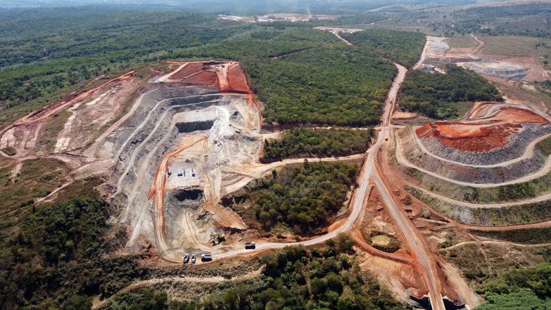 &copy; Reuters. Produção da Sigma Lithium na mina Grota do Cirilo em Itinga (MG)