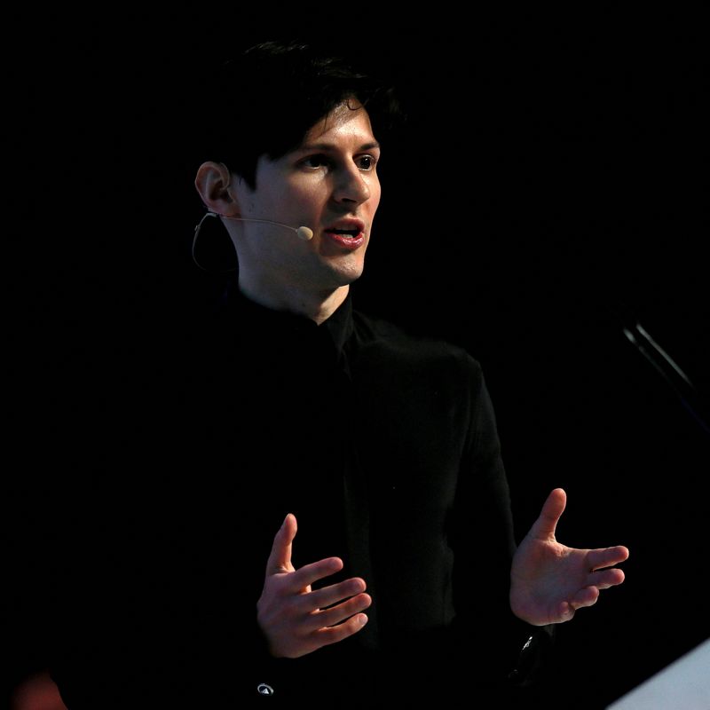 © Reuters. FILE PHOTO: Founder and CEO of Telegram Pavel Durov delivers a keynote speech during the Mobile World Congress in Barcelona, Spain February 23, 2016. REUTERS/Albert Gea/File Photo