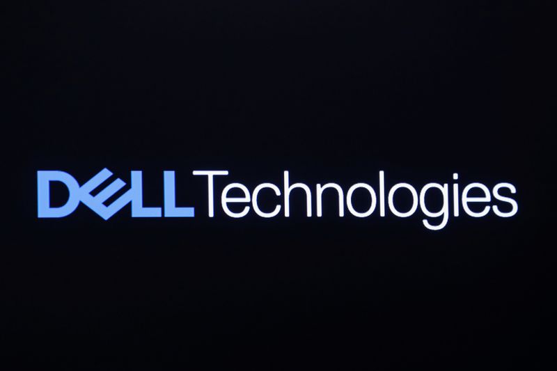 © Reuters. FILE PHOTO: Dell Technologies Inc. logo. is shown on a screen on the floor of the New York Stock Exchange (NYSE) in New York, U.S., January 10, 2019. REUTERS/Brendan McDermid/File Photo