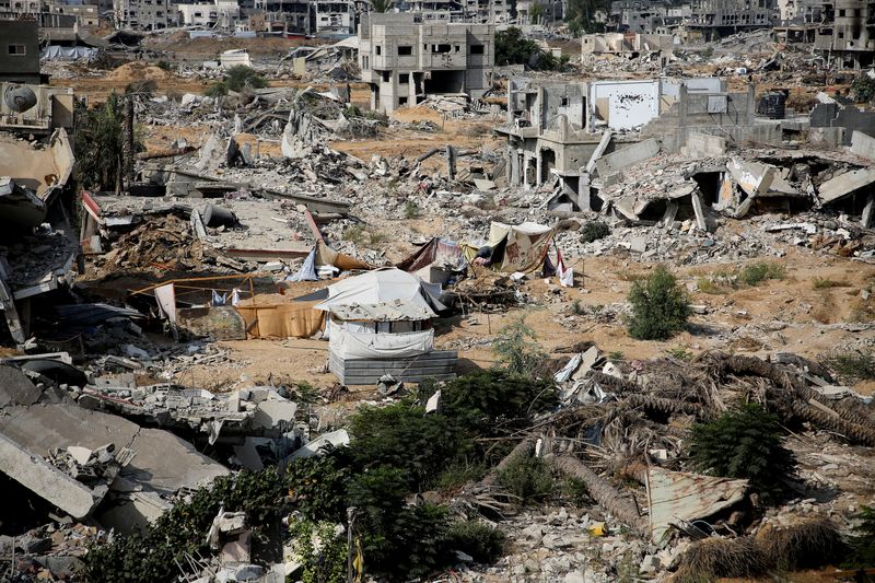 &copy; Reuters. A general view shows the damage, after Israeli forces withdrew from the area, following a ground operation, amid the ongoing conflict between Israel and Hamas, in Khan Younis, in the southern Gaza Strip, August 30, 2024. REUTERS/Hatem Khaled