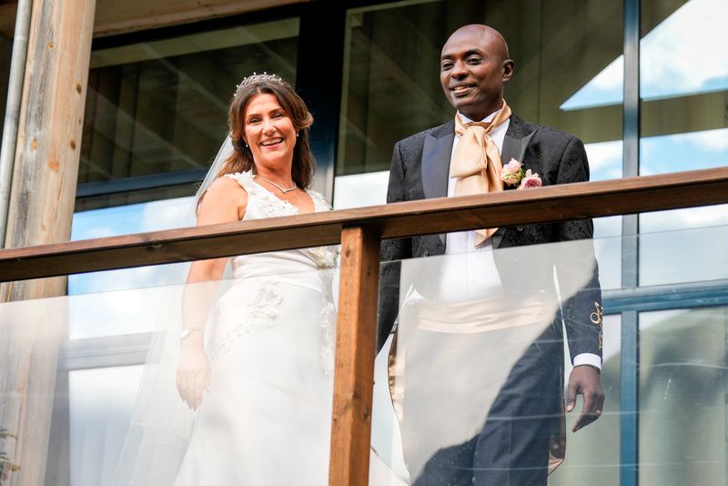 © Reuters. Norway's Princess Martha Louise and Durek Verrett smile on the day of their wedding party in Geiranger, Norway August 31, 2024.  NTB/Heiko Junge/via REUTERS