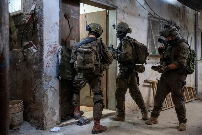 © Reuters. Israeli military, Jenin area, West Bank, August 31, 2024. Israeli Army/Handout via REUTERS