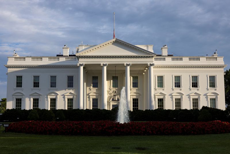 &copy; Reuters. FILE PHOTO: A view of the White House in Washington, U.S., July 20, 2024. REUTERS/Kevin Mohatt/File Photo