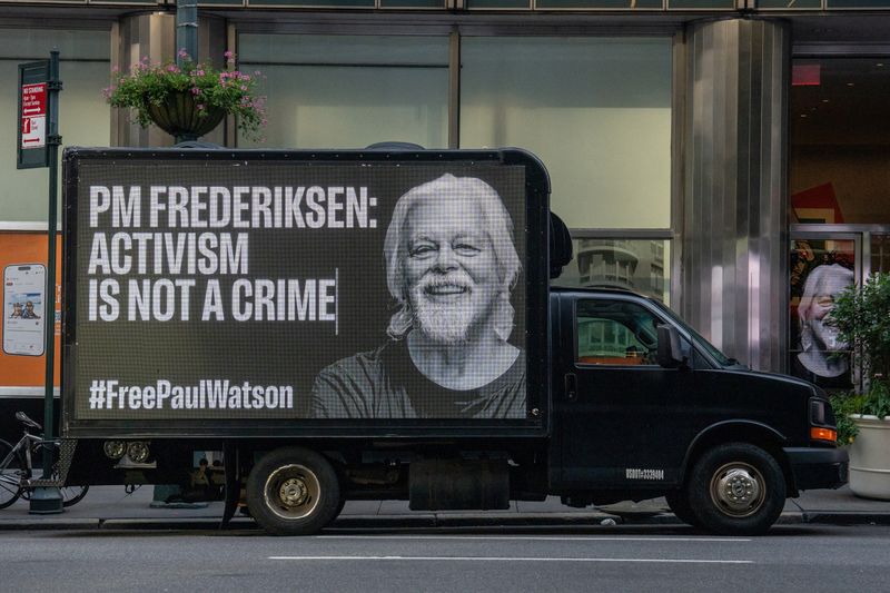 &copy; Reuters. FILE PHOTO: A truck with a digital billboard displaying a photo of Paul Watson and calling for his release is seen in New York City, U.S., August 28, 2024. REUTERS/David 'Dee' Delgado/File Photo