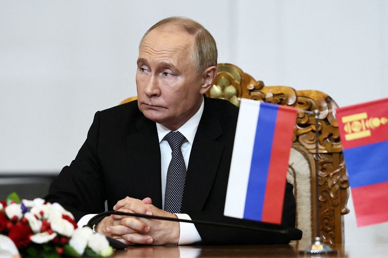 © Reuters. Russian President Vladimir Putin attends a signing ceremony following a meeting with Mongolian President Ukhnaagiin Khurelsukh in Ulaanbaatar, Mongolia September 3, 2024. Sputnik/Sofia Sandurskaya/Pool via REUTERS/File Photo