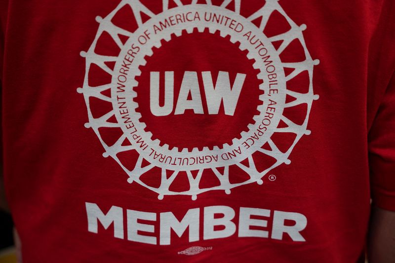 GM battery joint venture agrees to recognize UAW at Tennessee plant