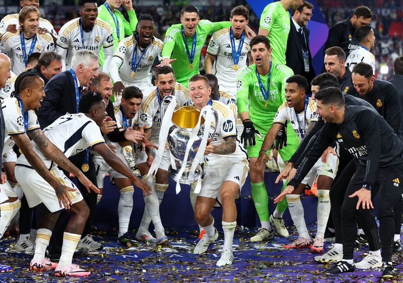 &copy; Reuters. Jogadores do Real Madrid comemoram título da Liga dos Campeõesn01/06/2024nREUTERS/Carl Recine