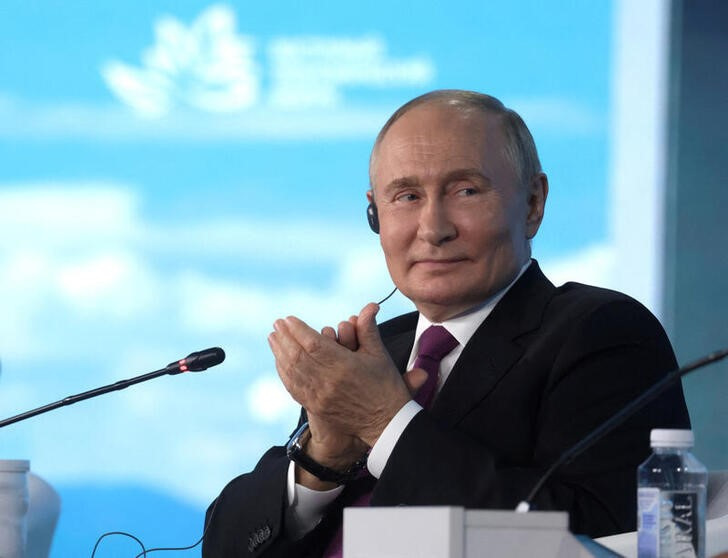 © Reuters. Russian President Vladimir Putin attends a plenary session of the Eastern Economic Forum in Vladivostok, Russia September 5, 2024. Sputnik/Vyacheslav Prokofyev/Pool via REUTERS 