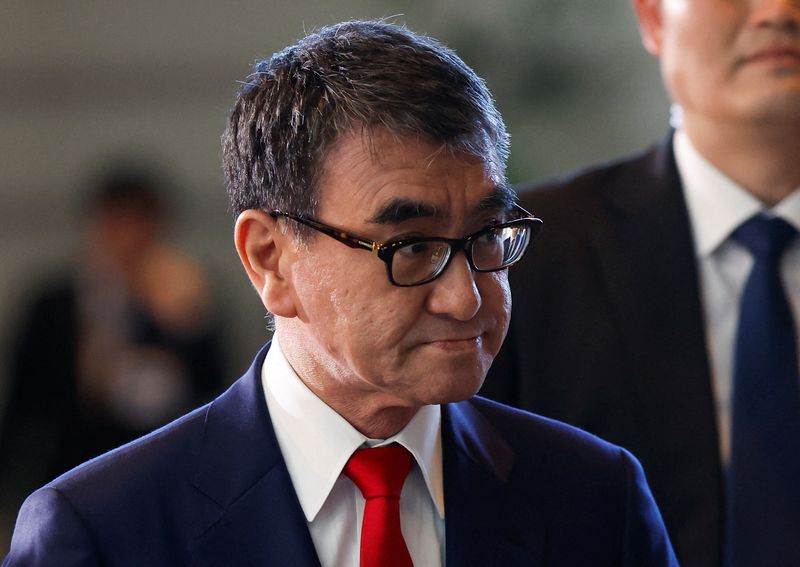 © Reuters. Japan's Minister for Digital Transformation Taro Kono at the Prime Minister's office in Tokyo, September 13, 2023. REUTERS/Issei Kato/File Photo