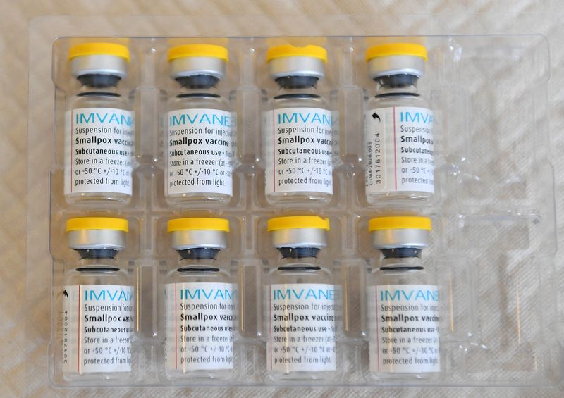 © Reuters. FILE PHOTO: Doses of Bavarian Nordic's Imvanex vaccine, used to protect against mpox virus, at the Edison municipal vaccination centre in Paris, France July 27, 2022. Alain Jocard/Pool via REUTERS/File Photo