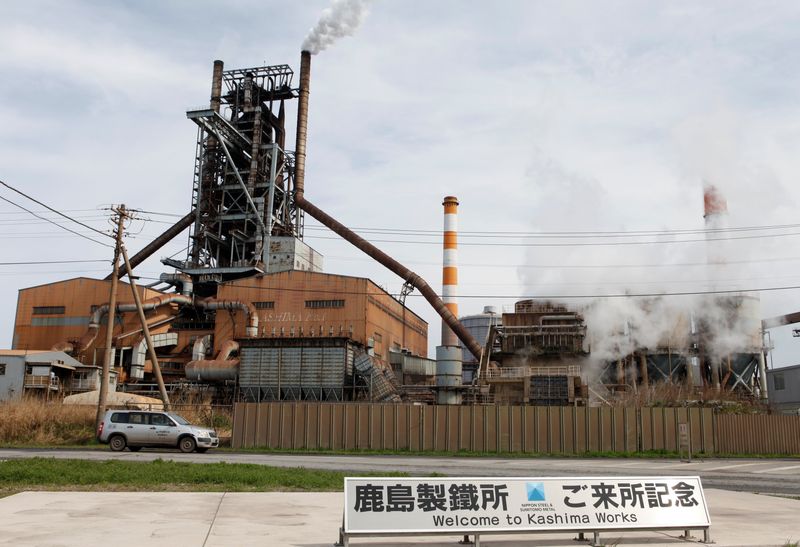 &copy; Reuters. Nippon Steel's Kashima factory is pictured in Kashima, Ibaraki prefecture, Japan April 10, 2017. REUTERS/Yuka Obayashi/File Photo