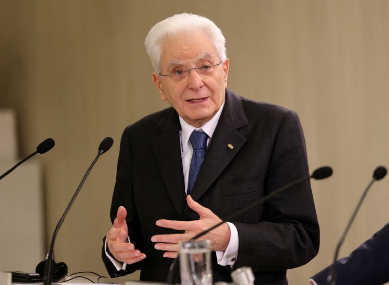 &copy; Reuters. FILE PHOTO: Italian President Sergio Mattarella attends a press conference with Cypriot President Nikos Christodoulides at the Presidential Palace in Nicosia, Cyprus February 26, 2024. REUTERS/Yiannis Kourtoglou/Pool/File Photo