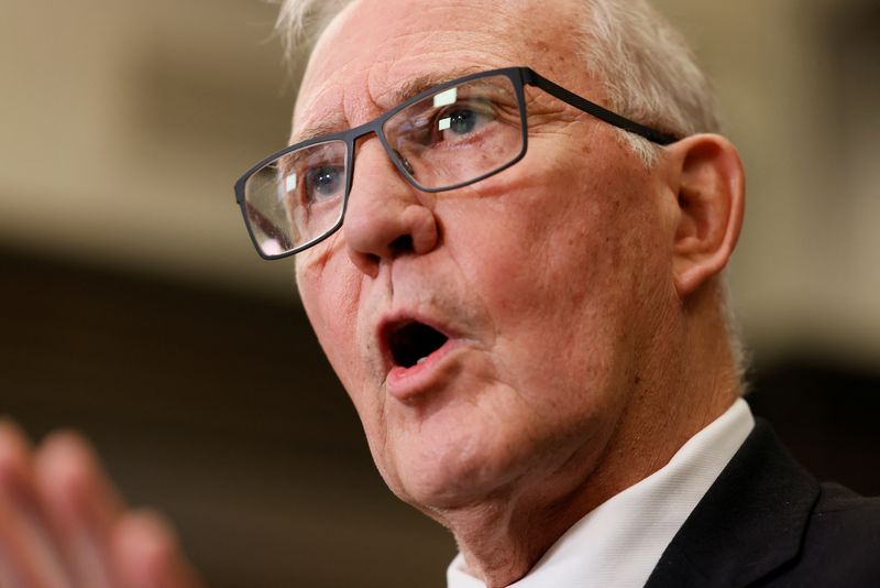 &copy; Reuters. FILE PHOTO: Canada's Minister of National Defence Bill Blair holds a press conference in the House of Commons foyer on Parliament Hill in Ottawa, Ontario, Canada June 17, 2024. REUTERS/Blair Gable/File Photo