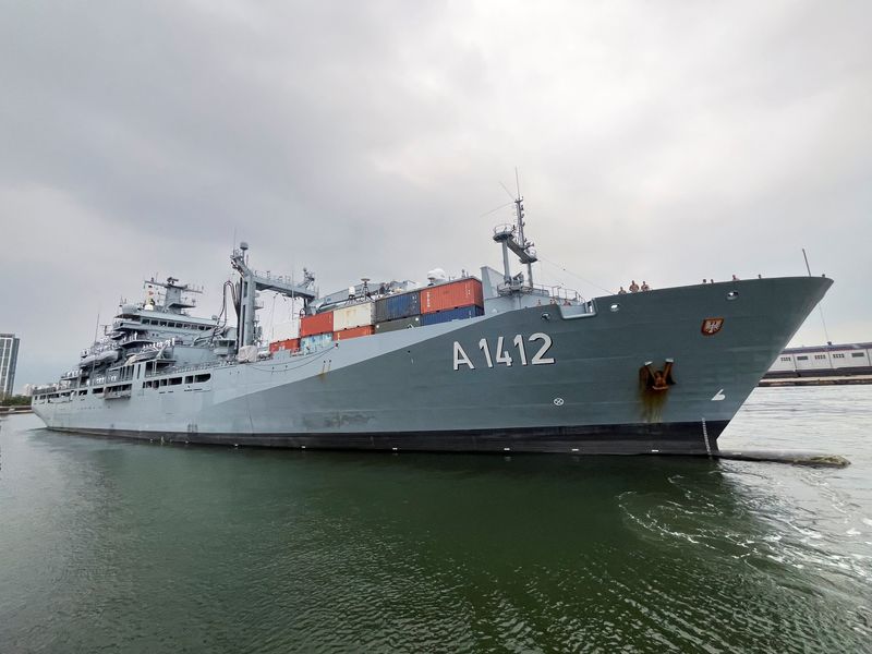 &copy; Reuters. The German navy replenishment ship Frankfurt am Main enters port in Incheon, as part of a two-ship cruise through the Indo-Pacific, South Korea September 6, 2024. REUTERS/Josh Smith