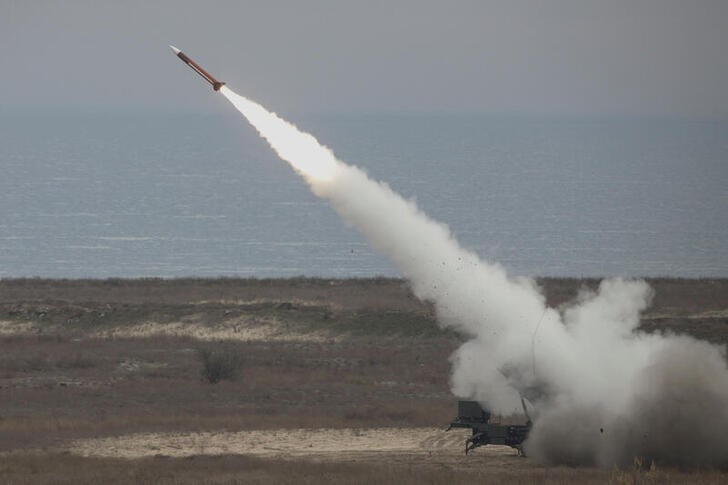 © Reuters. Patriot missile, neaer Constanta, Romania, November 15, 2023. Inquam Photos/George Calin via REUTERS