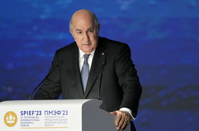 &copy; Reuters. FILE PHOTO: Algerian President Abdelmadjid Tebboune delivers a speech during a session of the St. Petersburg International Economic Forum (SPIEF) in Saint Petersburg, Russia, June 16, 2023. Host photo agency RIA Novosti via REUTERS/File Photo