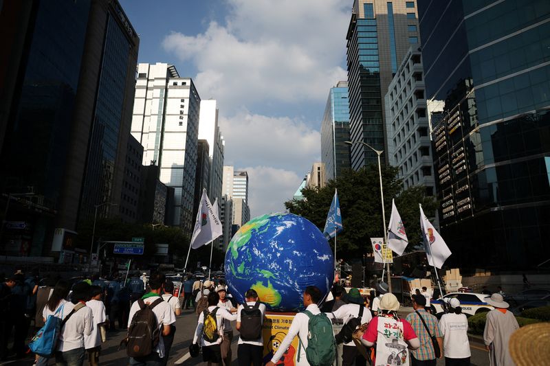 © Reuters. Climate rally, Seoul, September 7, 2024. REUTERS/Kim Hong-Ji