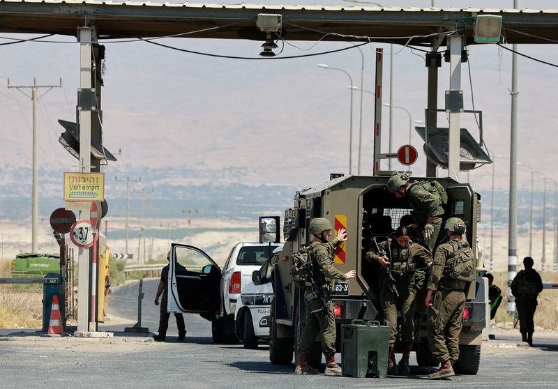 © Reuters. Allenby Bridge Crossing between the West Bank and Jordan, September 8, 2024. REUTERS/Ammar Awad