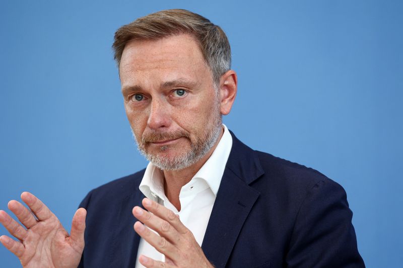 &copy; Reuters. FILE PHOTO: German Finance Minister Christian Lindner holds a press conference on the 2025 draft budget in Berlin, Germany, July 17, 2024.  REUTERS/Liesa Johannssen/File Photo