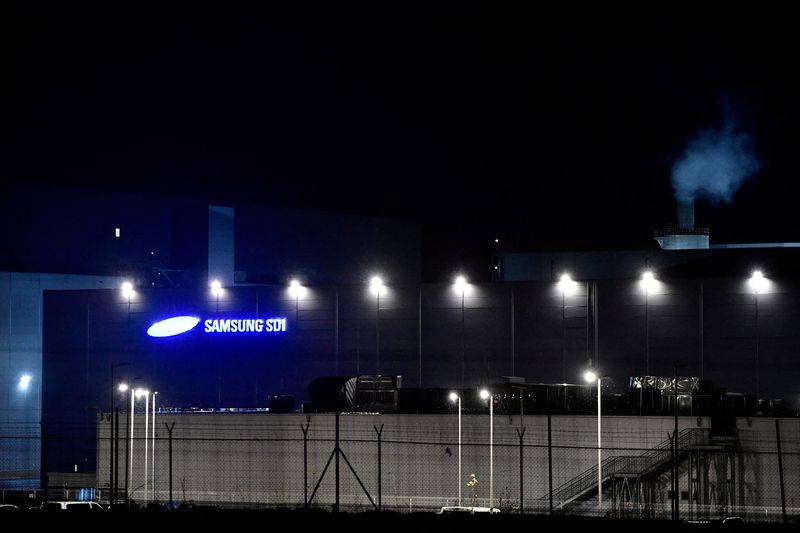 © Reuters. FILE PHOTO: A general view of the Samsung SDI battery factory in God, Hungary, December 12, 2022. REUTERS/Marton Monus/File Photo