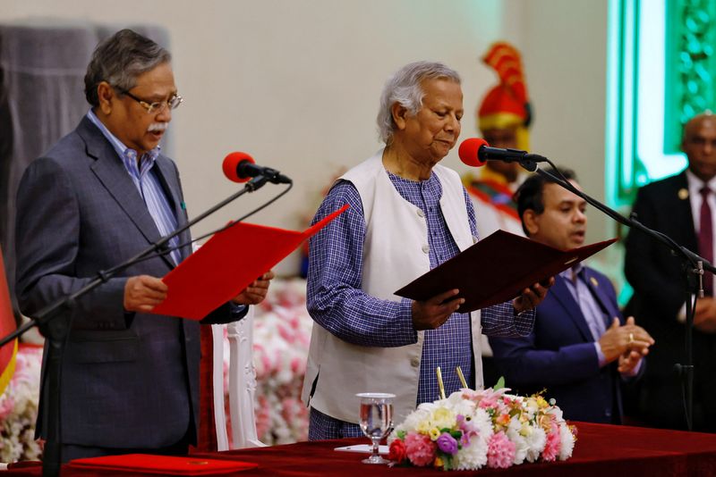 &copy; Reuters. Bangladeshi President Mohammed Shahabuddin administers oath-taking ceremony of Nobel laureate Muhammad Yunus as the country?s head of the interim government in Bangladesh at the Bangabhaban, in Dhaka, Bangladesh, August 8, 2024. REUTERS/Mohammad Ponir Hos